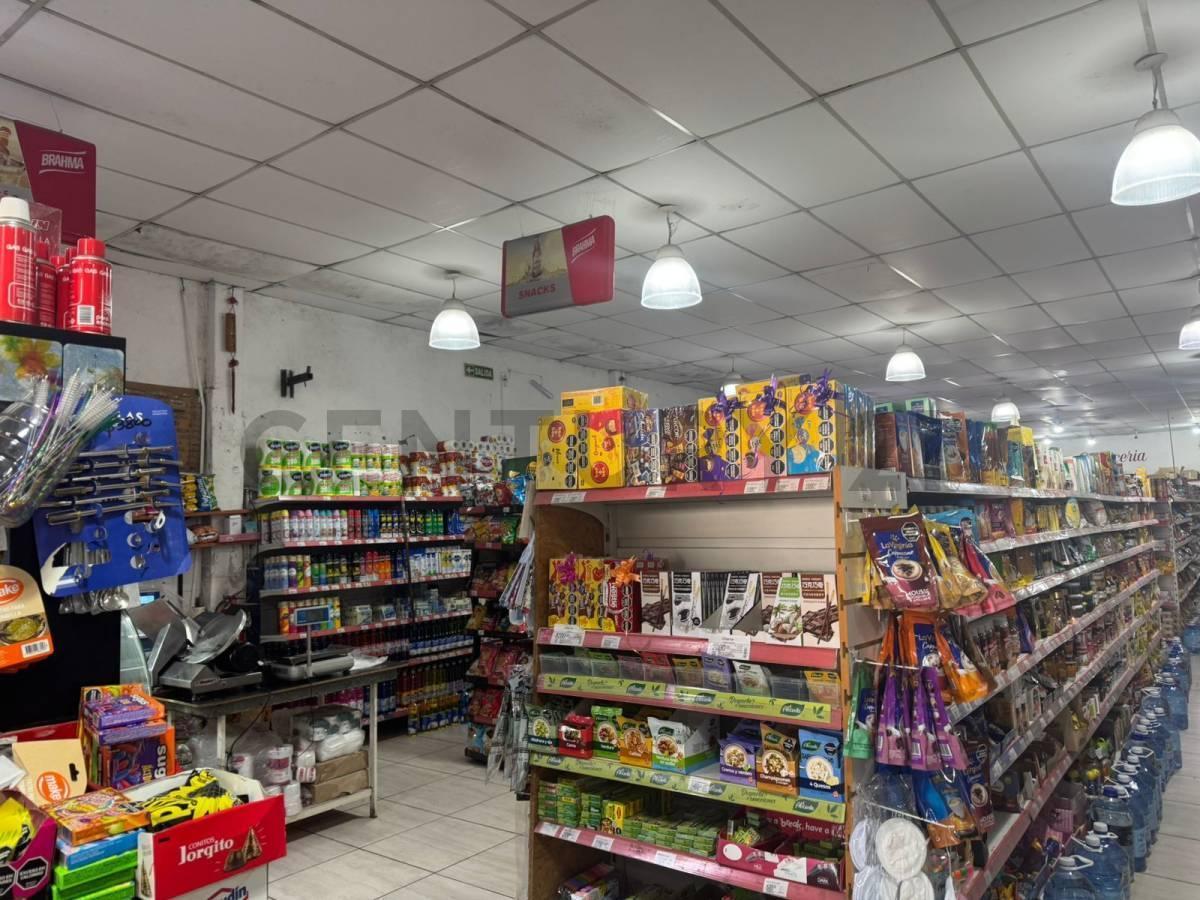 Foto de GALPON EN VENTA EN LA PLATA CASCO URBANO, imagen 2