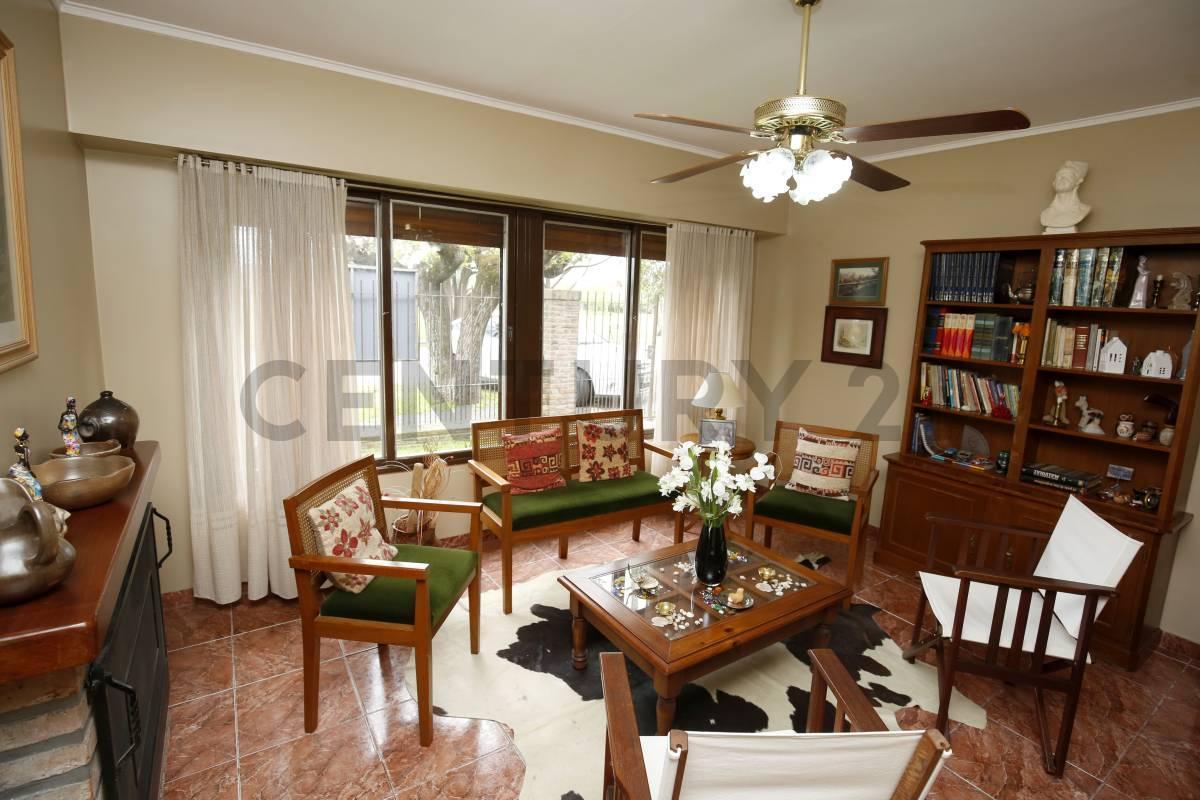 Foto de Casa en Venta de dos dormitorios en Gonnet, imagen 4