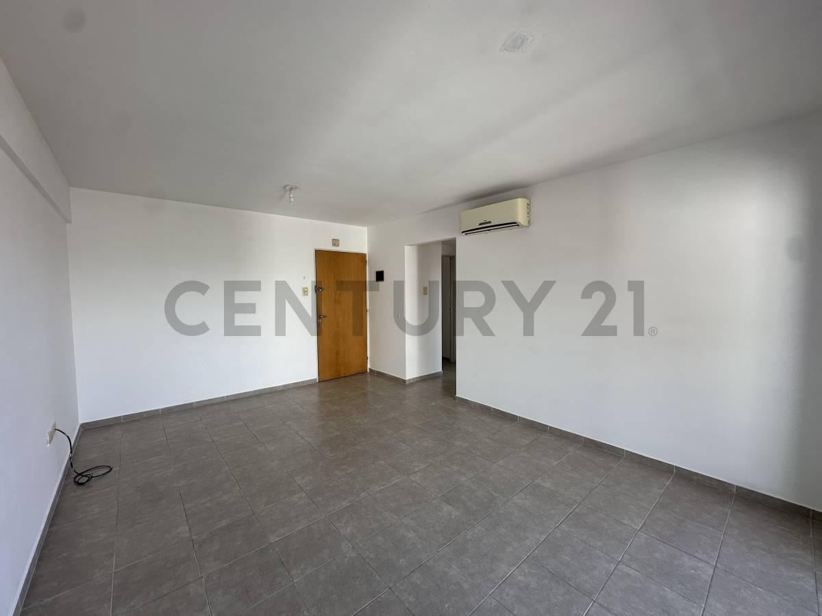 Foto de DEPARTAMENTO EN ALQUILER EN LA PLATA DE 1 DORMITORIO CON COCHERA, imagen 5