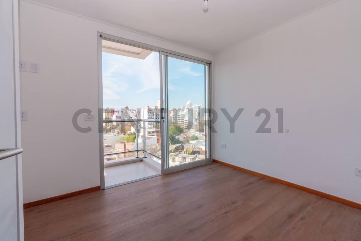 Foto de DEPARTAMENTO EN VENTA EN LA PLATA DE 1 DORMITORIO CON COCHERA, imagen 3