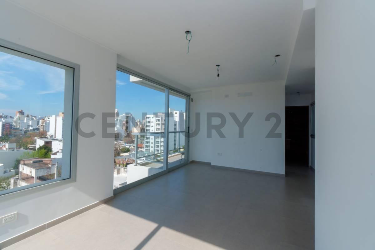 Foto de DEPARTAMENTO EN VENTA EN LA PLATA DE 1 DORMITORIO CON COCHERA, imagen 2