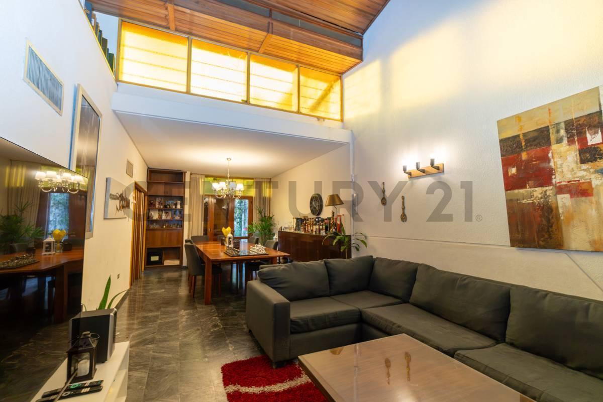 Foto de Casa en venta en La Plata, imagen 1