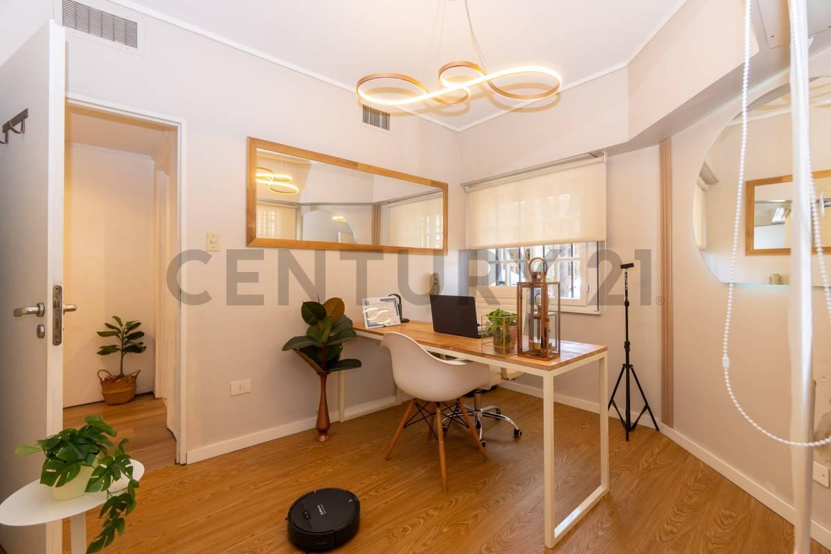 Foto de CASA EN VENTA - CALLE 8 ESQUINA 41, imagen 2