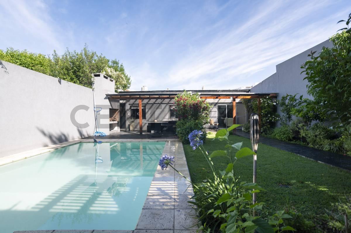 Foto de CASA EN VENTA EN LA PLATA DE 3 DORMITORIOS PARQUE Y PILETA, imagen 5