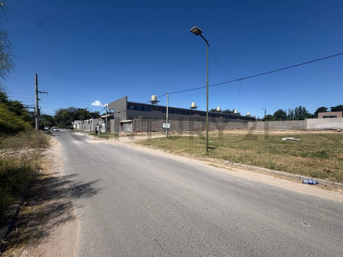 Foto de LOTE EN VENTA EN LA PLATA BARRIO DON ALBERTO vendo lote la plata barrio, imagen 5