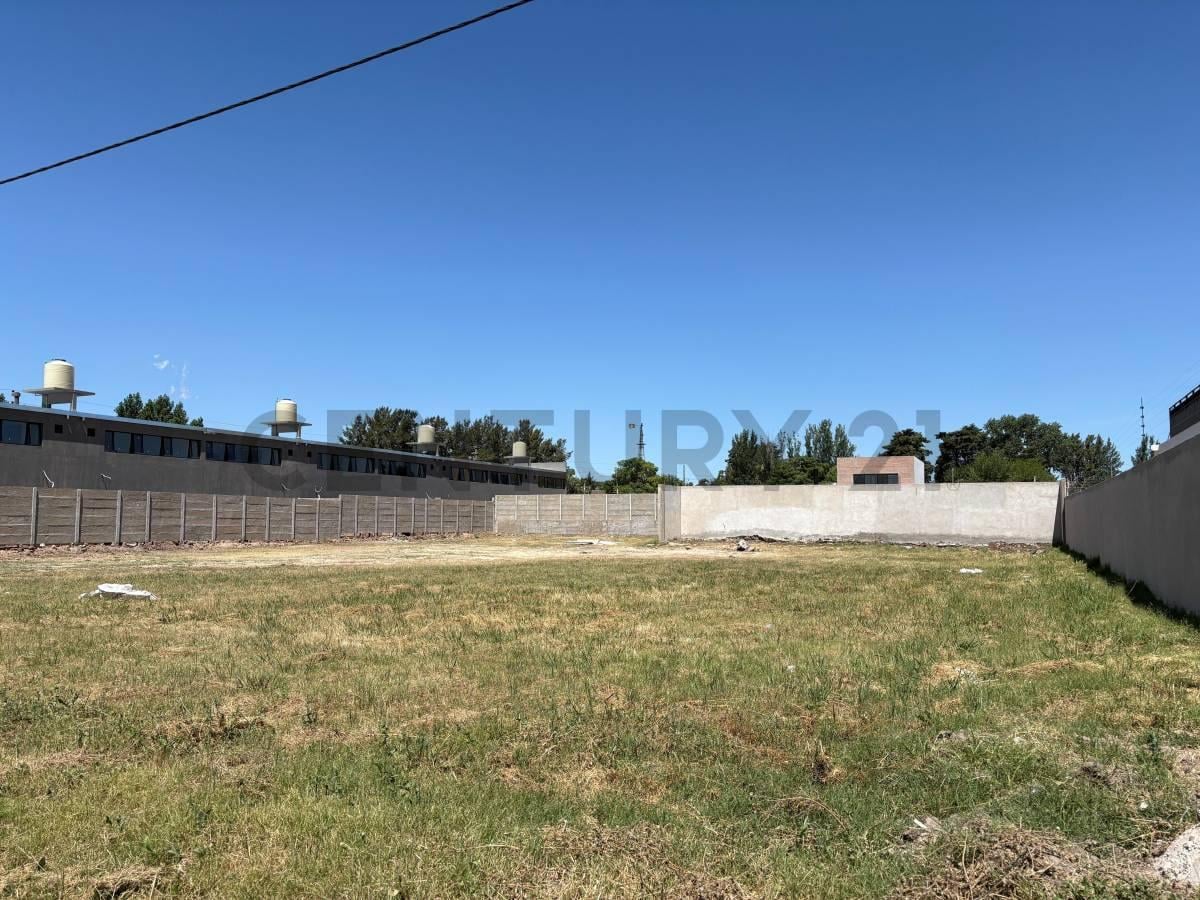 Foto de LOTE EN VENTA EN LA PLATA BARRIO DON ALBERTO vendo lote la plata barrio, imagen 1