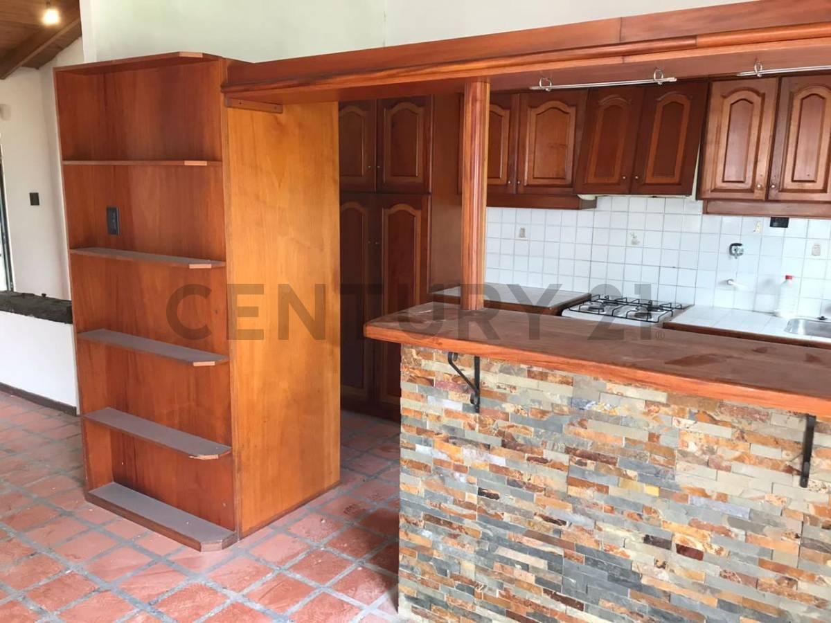Foto de 36 138 Y 139 CASA EN VENTA CON PILETA Y PARQUE LA PLATA, imagen 3