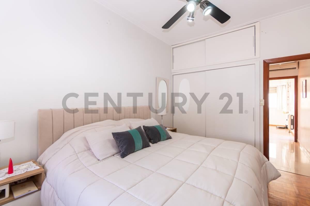Foto de Casa en venta en La Plata ideal para uso institucional, profesional o, imagen 5