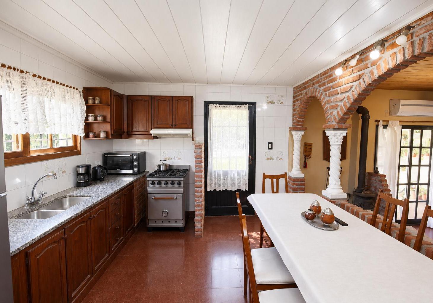 Foto de Casa en venta en Gonnet La Plata con 4 dormitorios, imagen 5
