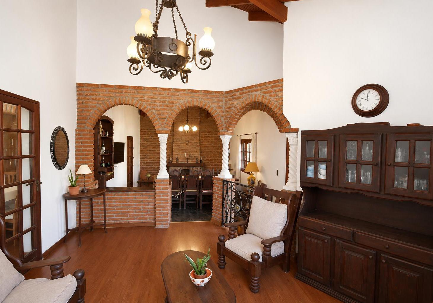 Foto de Casa en venta en Gonnet La Plata con 4 dormitorios, imagen 1