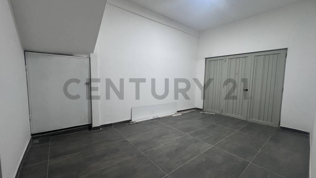 Foto de PH EN VENTA EN LA PLATA DE 3 DORMITORIOS REFACCIONADO, imagen 1