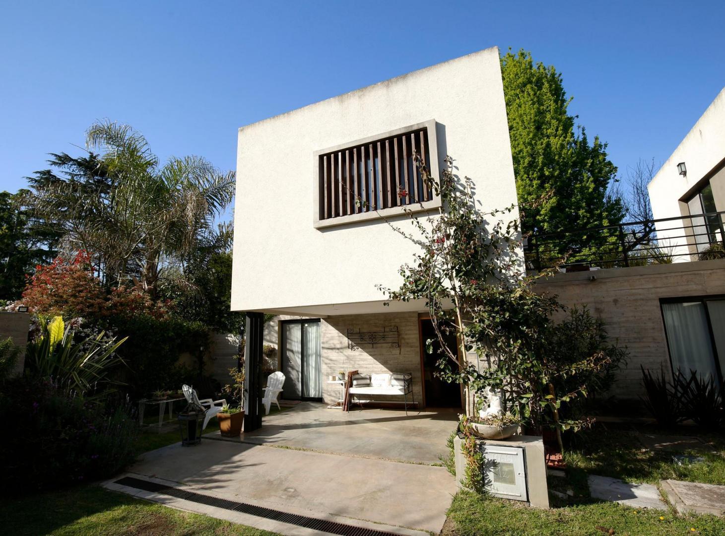 Foto de CASA EN VENTA EN CITY BELL TIPO DUPLEX EN COMPLEJO CERRADO, imagen 1