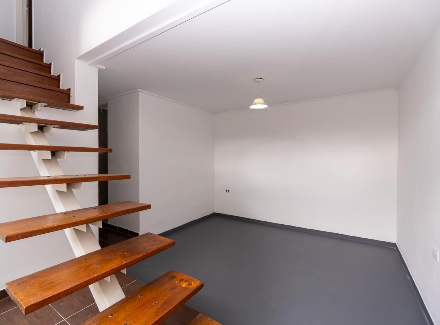 Foto de DEPARTAMENTO PH EN VENTA EN LA PLATA DE 1 DORMITORIO. OPORTUNIDAD, imagen 3