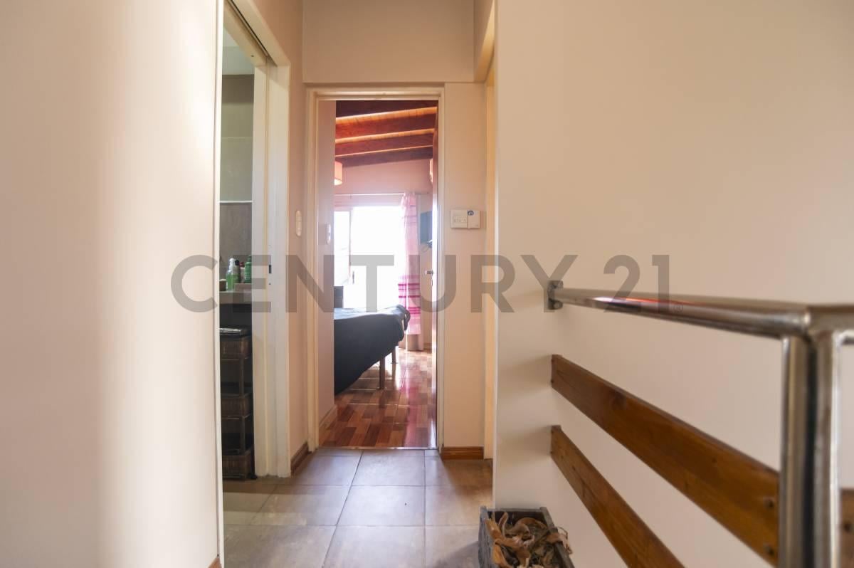 Foto de Casa en venta en City Bell tipo duplex de dos dormitorios, imagen 3