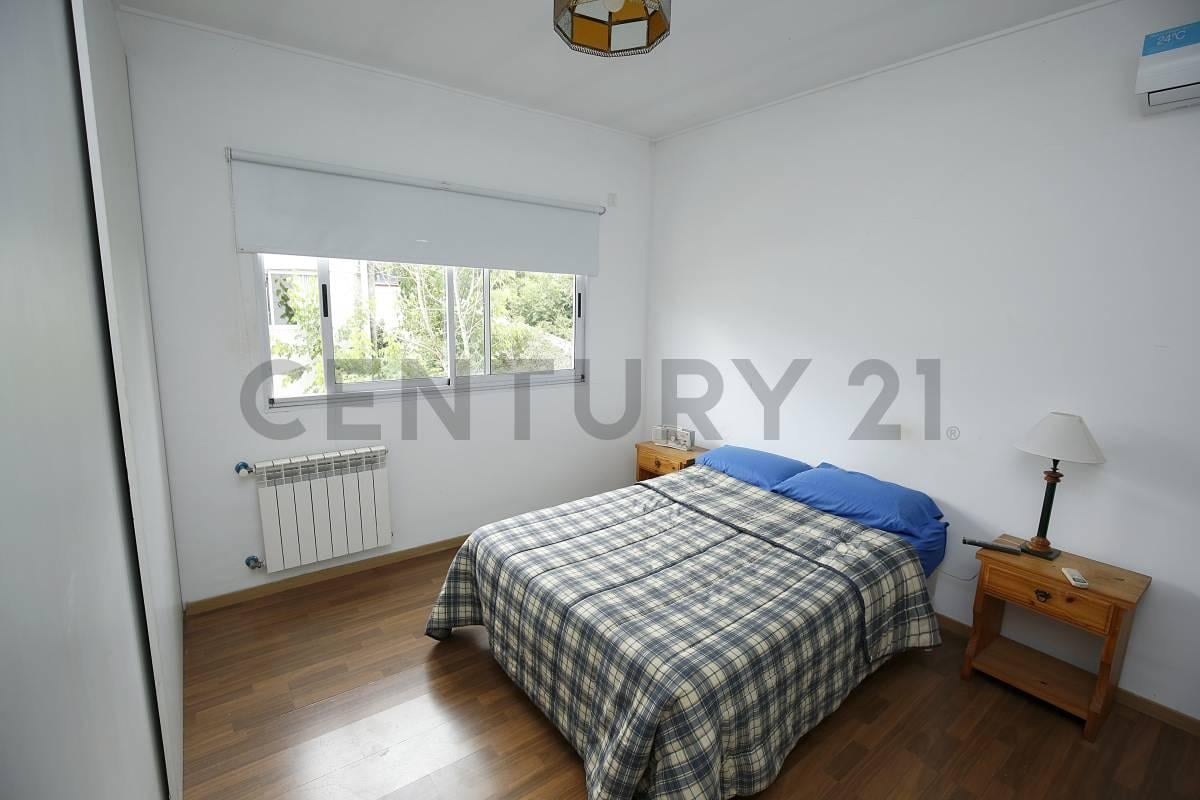 Foto de Casa tipo dúplex en venta en La Plata, Gonnet, imagen 3