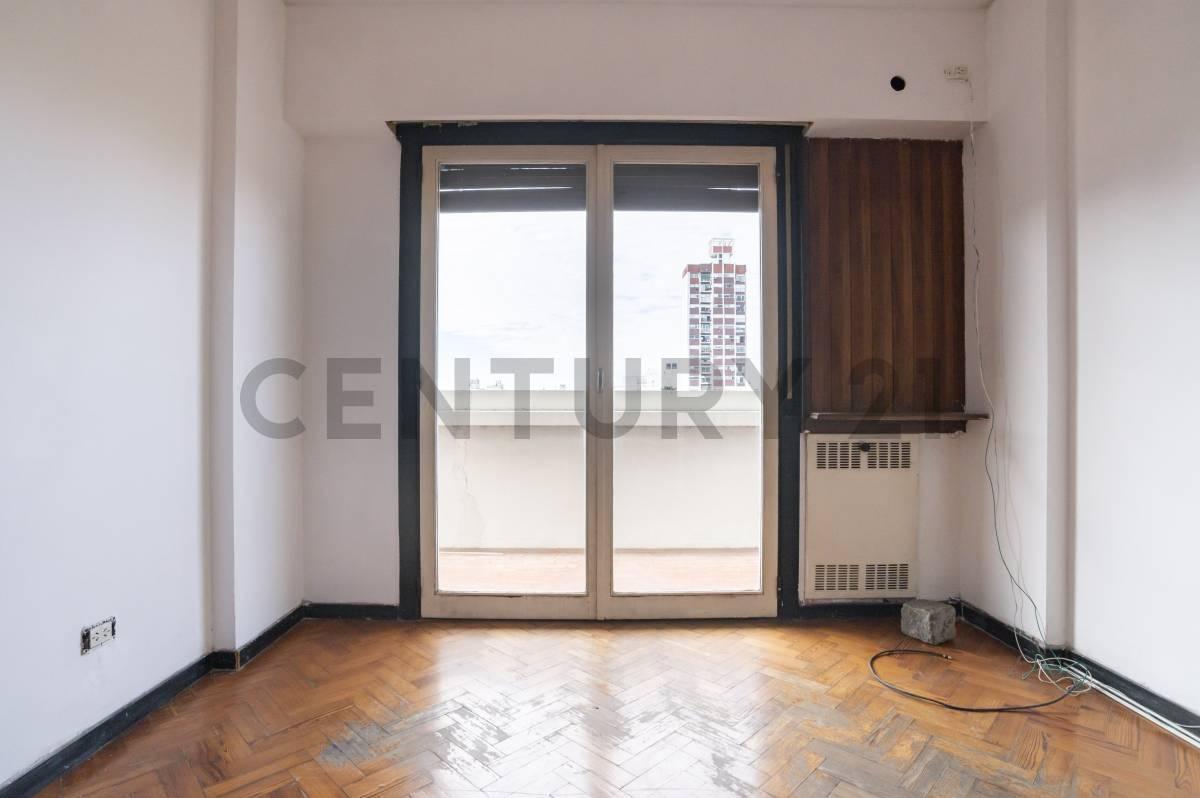Foto de Departamento en venta en La Plata de cuatro habitaciones, imagen 5