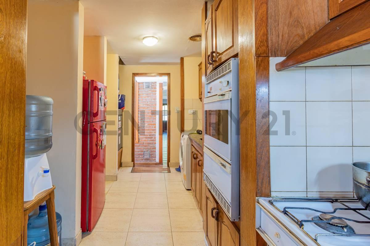 Foto de CASA EN VENTA EN TOLOSA 3 DORMITORIOS, imagen 2