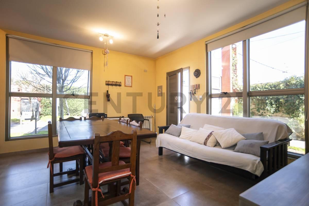 Foto de CASA EN VENTA EN LA PLATA DE DOS DORMITORIOS, imagen 1