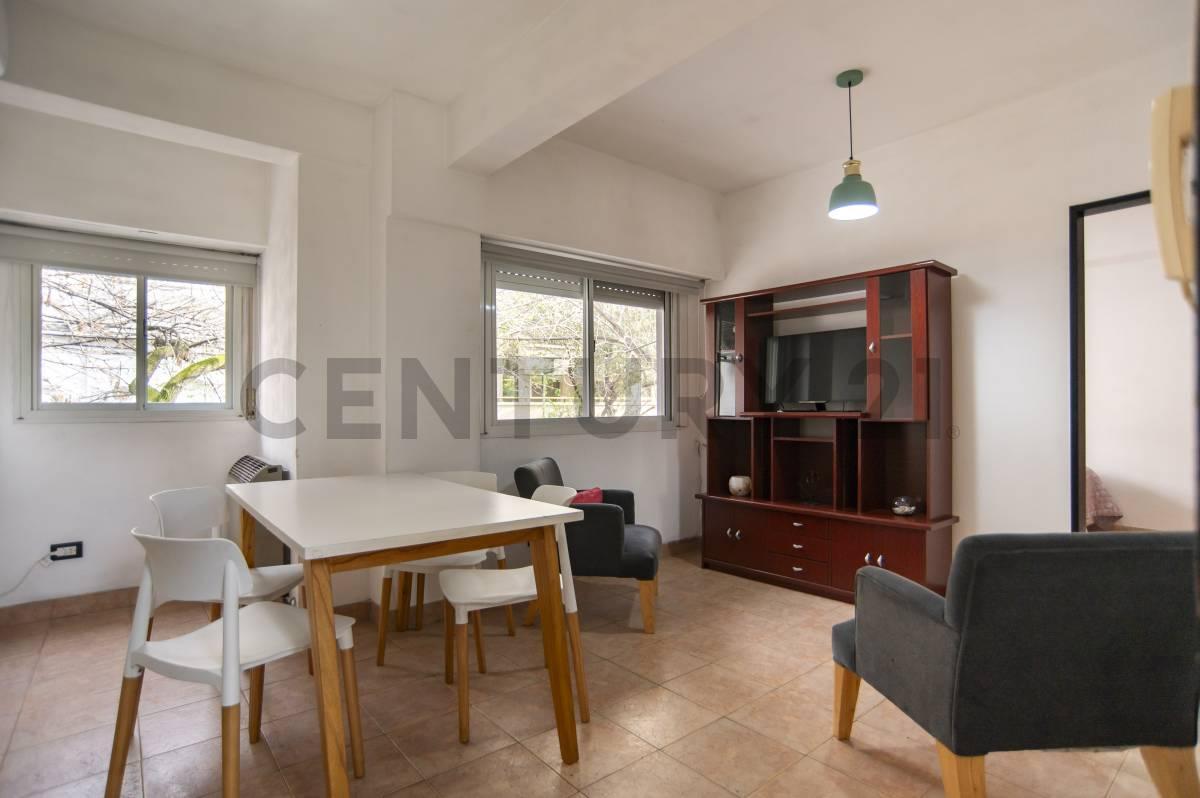 Foto de Departamento en venta en La Plata de dos dormitorios zona Pasaje Rodrigo, imagen 1