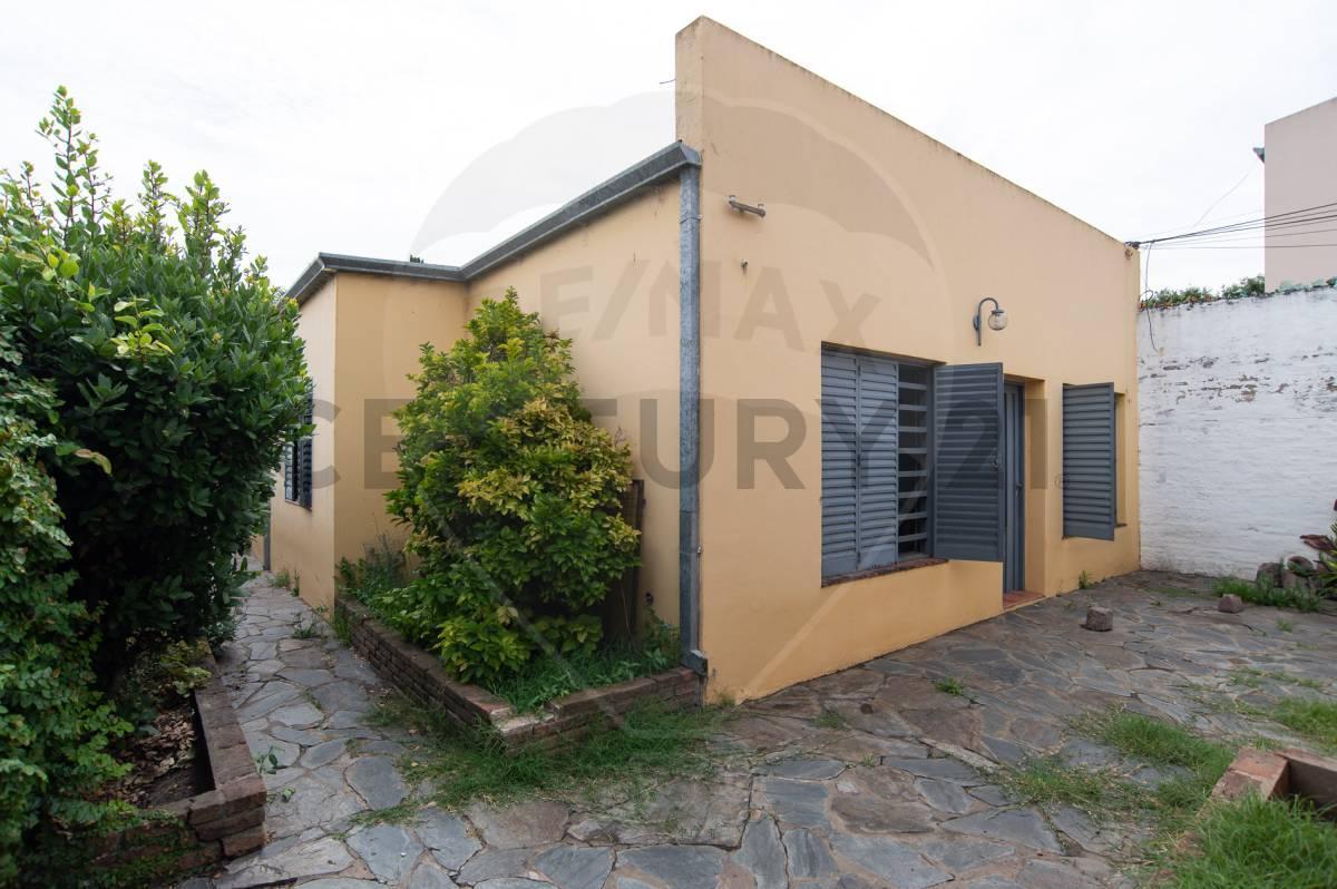 Foto de CASA EN VENTA 3 DORMITORIOS CON LOCAL COMERCIAL, imagen 1