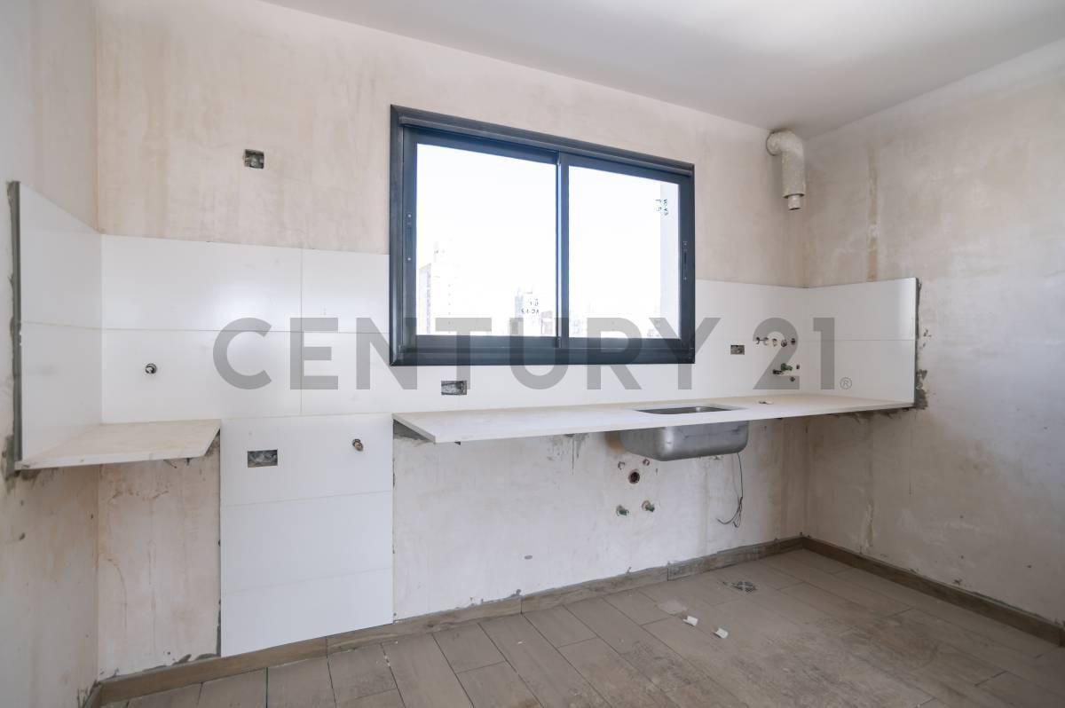 Foto de DEPARTAMENTO EN VENTA EN LA PLATA TIPO TRIPLEX CON TERRAZA PRIVADA, imagen 3