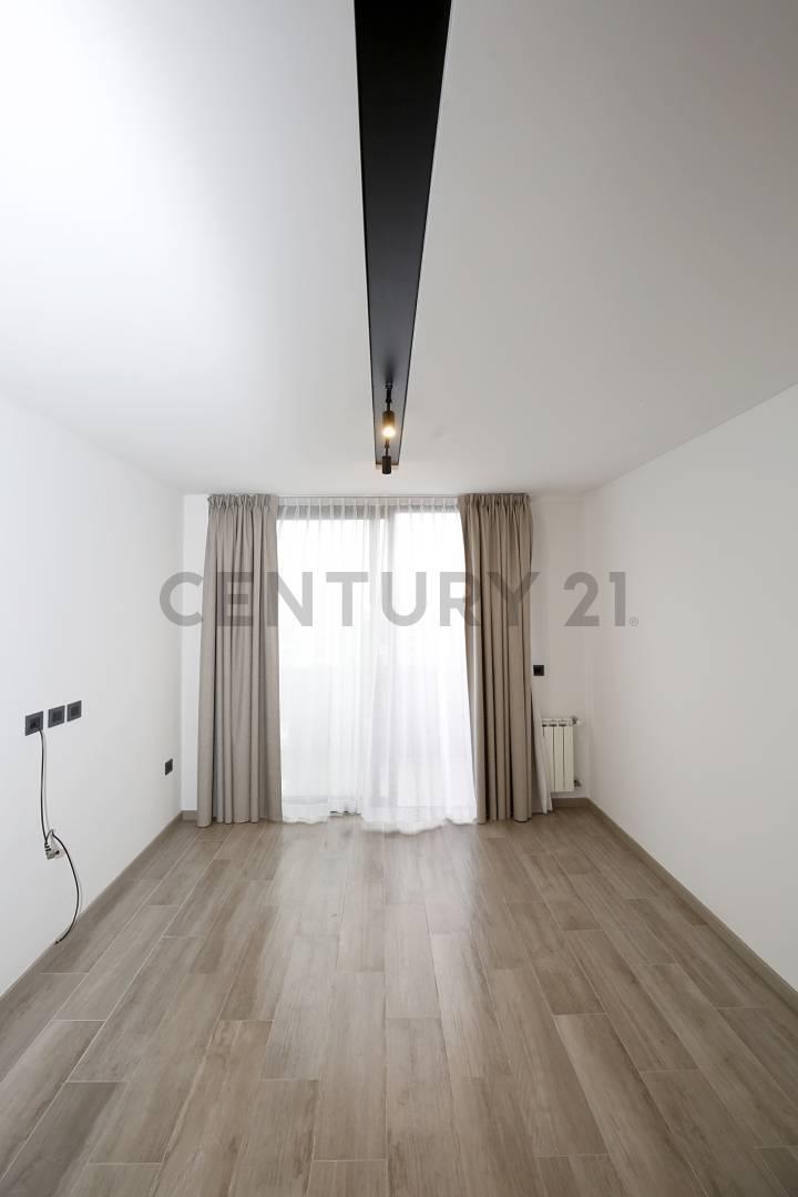Foto de Departamento en venta en La Plata a Estrenar | 3 Dormitorios, Cochera y, imagen 2