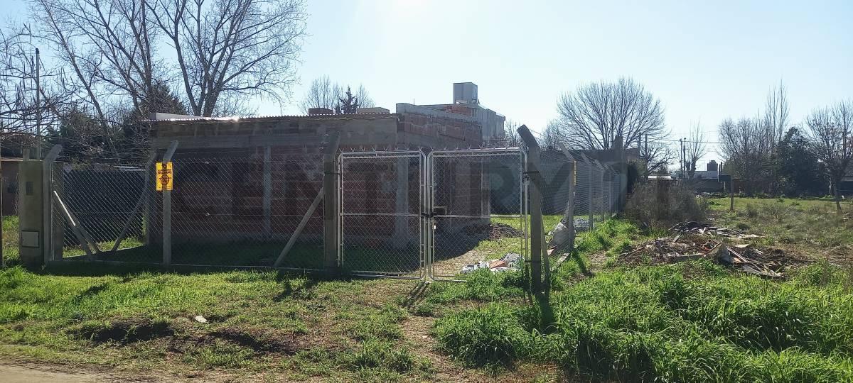 Foto de CASA EN VENTA EN LA PLATA LISANDRO OLMOS (A TERMINAR), imagen 4