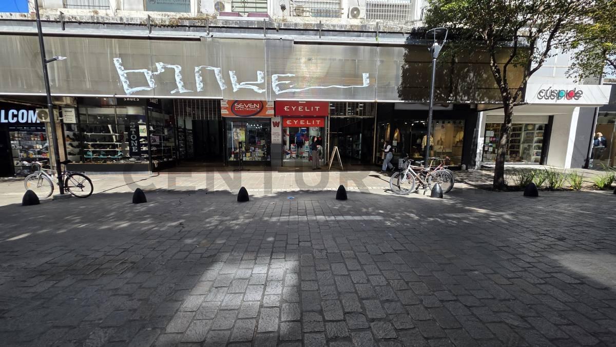 Foto de Local en venta en La Plata centro calle 8 con renta activa, imagen 4