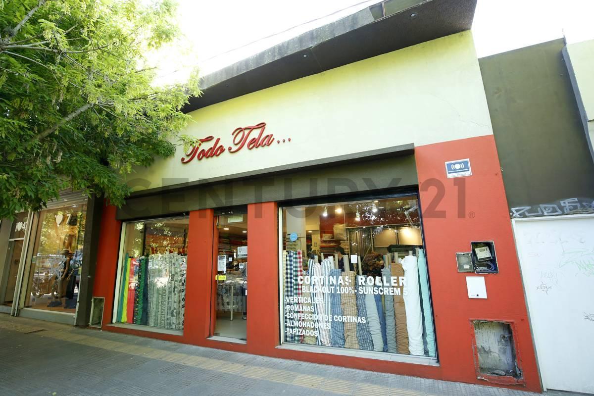 Foto de Local comercial en venta en City Bell, imagen 1