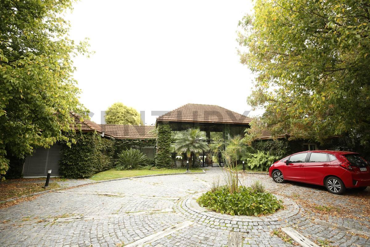 Foto de Casas en venta en barrio Don Carlos, Gonnet, imagen 1