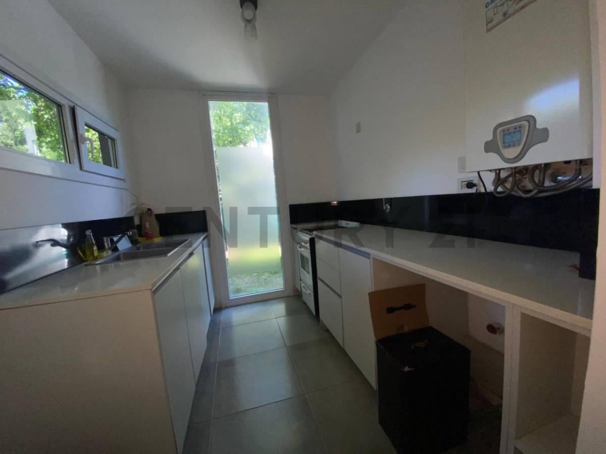 Foto de Casa Duplex en venta 2 dormitorios, cochera, imagen 1