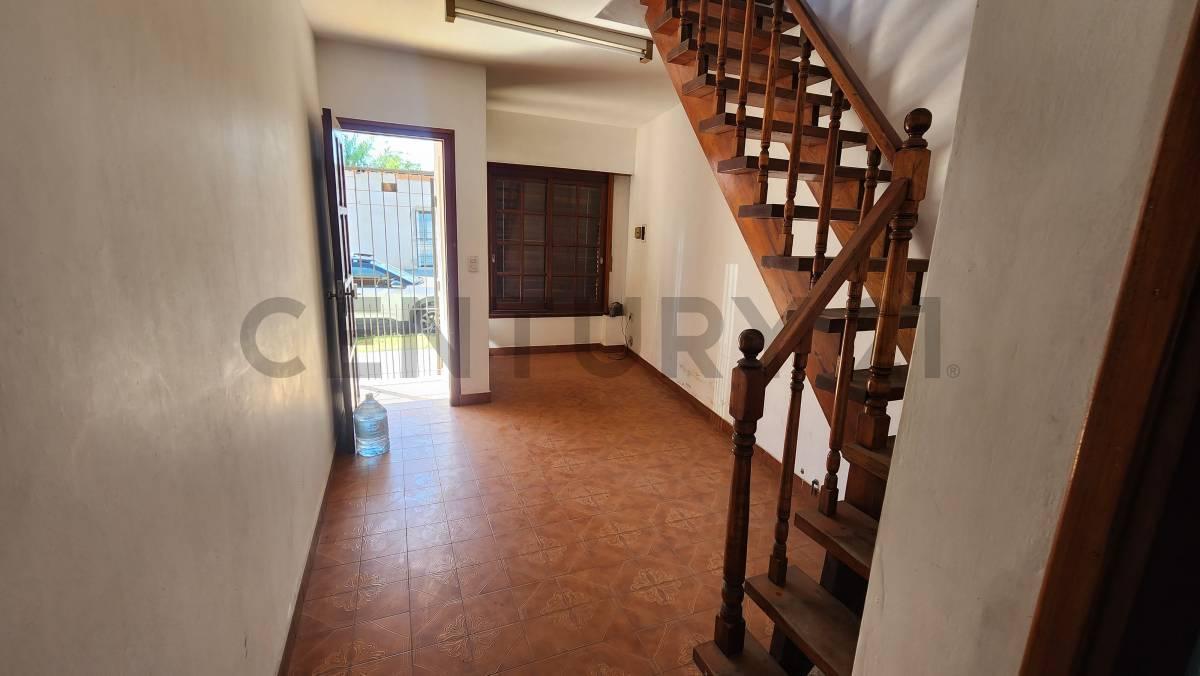 Foto de CASA EN VENTA EN LA PLATA (EN BLOQUE, DE 6 DORMITORIOS), imagen 3