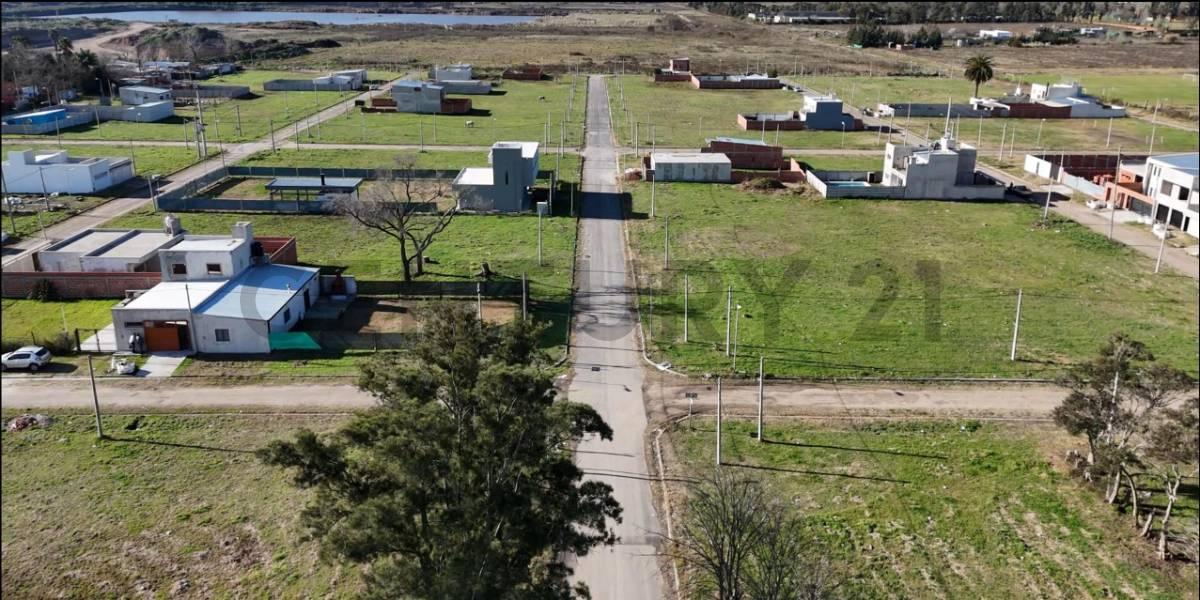 Foto de Lote en venta en La Plata Barrio Las Cortaderas, imagen 2