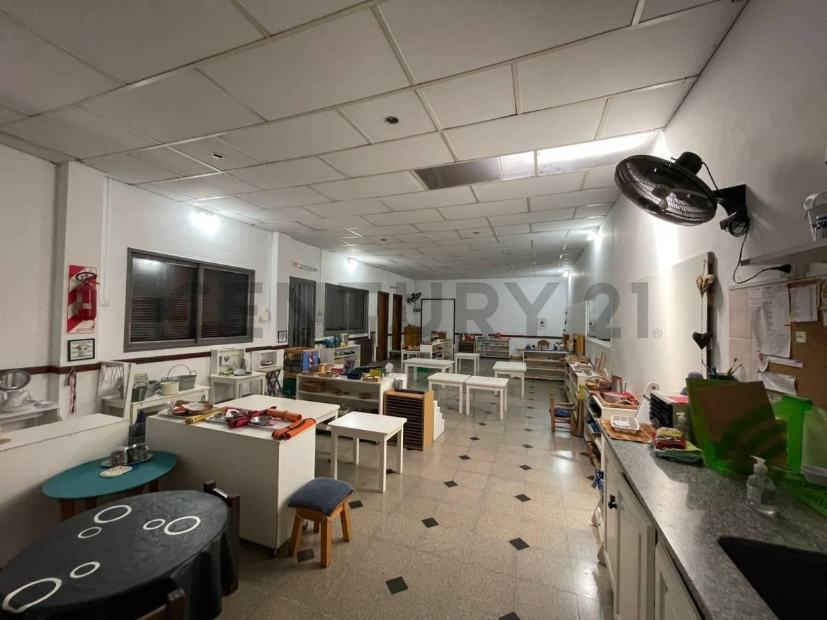 Foto de CASA EN VENTA EN LA PLATA CON LOCALES, imagen 4