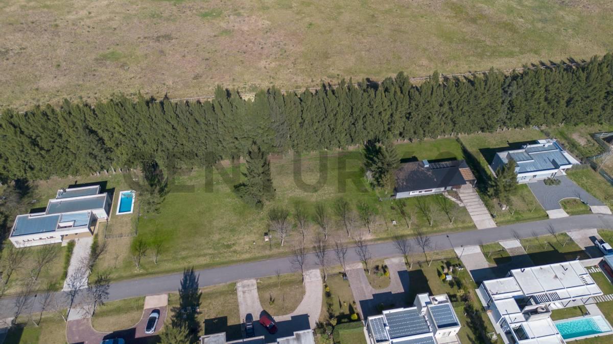 Foto de Lote en venta en Miralagos en La Plata 1289 m², imagen 3