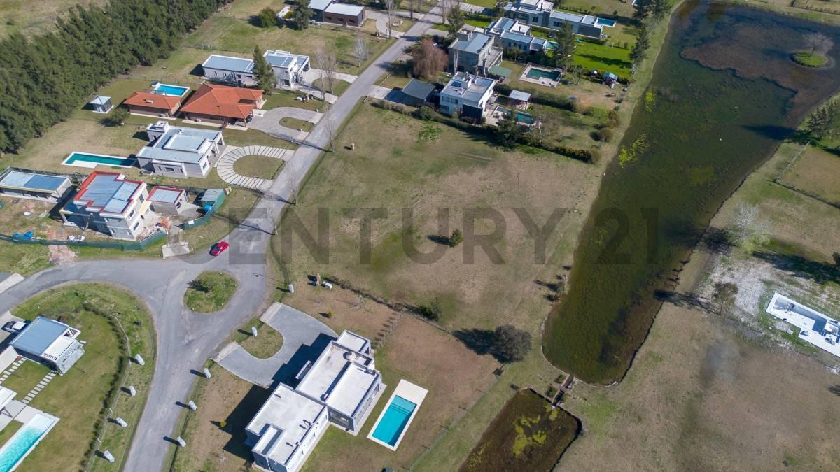 Foto de Lote en venta Miralagos en La Plata 1061 m², imagen 4