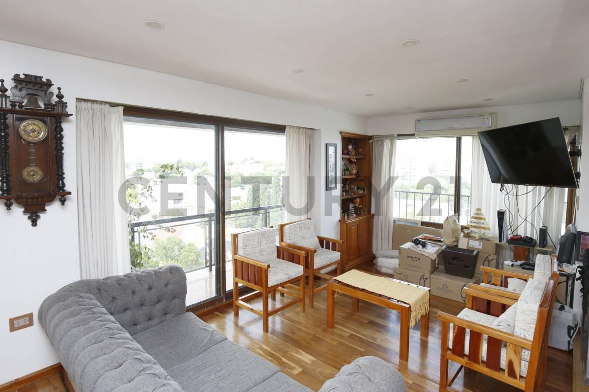 Foto de Departamento en venta en La Plata - 3 dormitorios, escritorio, balcón y, imagen 1