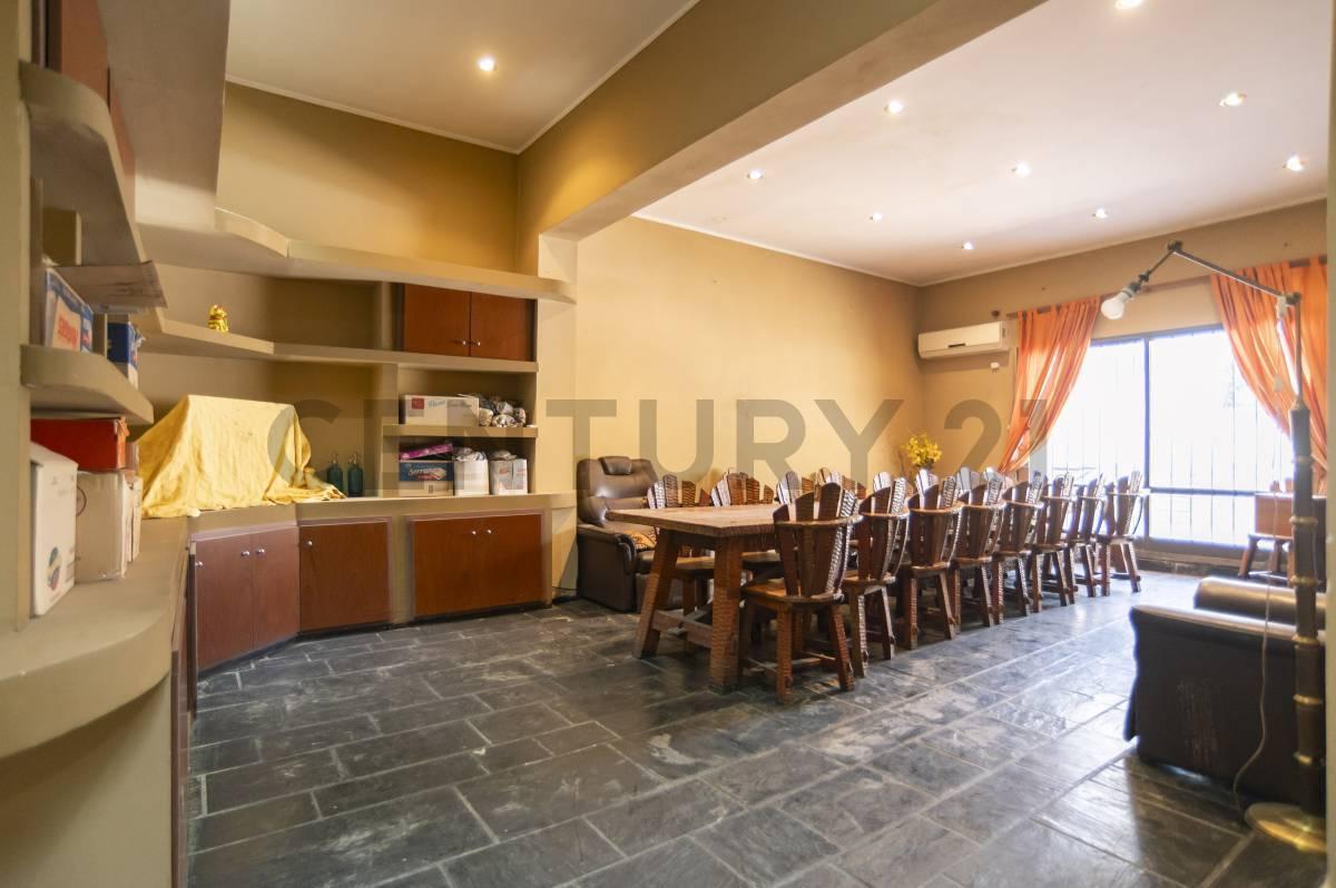 Foto de CASA EN VENTA EN TOLOSA (IDEAL DESAROLLO O APTO PROFESIONAL), imagen 3