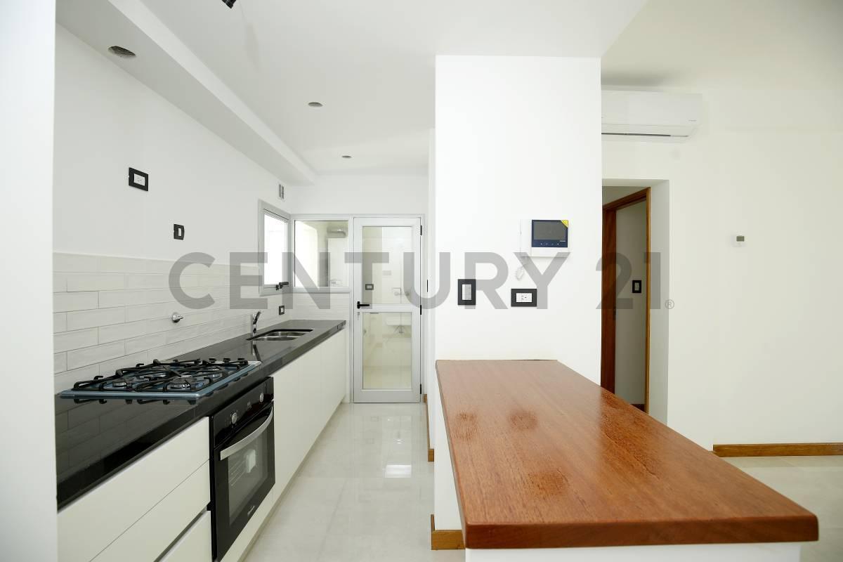 Foto de Departamento en venta en La Plata, imagen 2