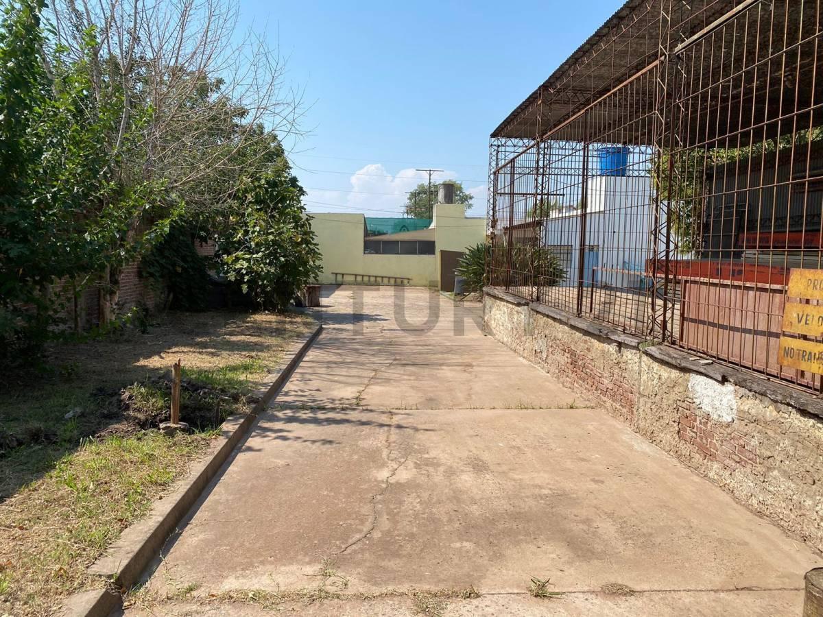 Foto de Casa en venta en San Carlos con galpón y 3 lotes, imagen 5