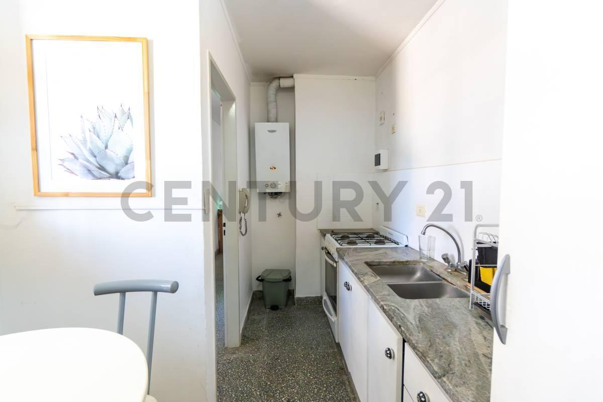 Foto de DEPARTAMENTO EN VENTA EN LA PLATA DE 2 DORMITORIOS, imagen 5
