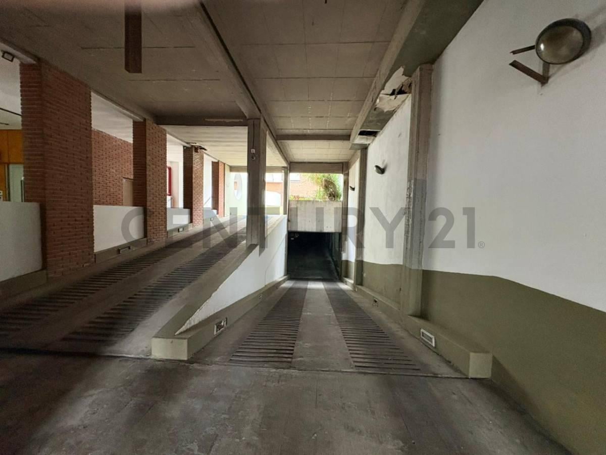 Foto de Cochera en venta en La Plata centro, imagen 2