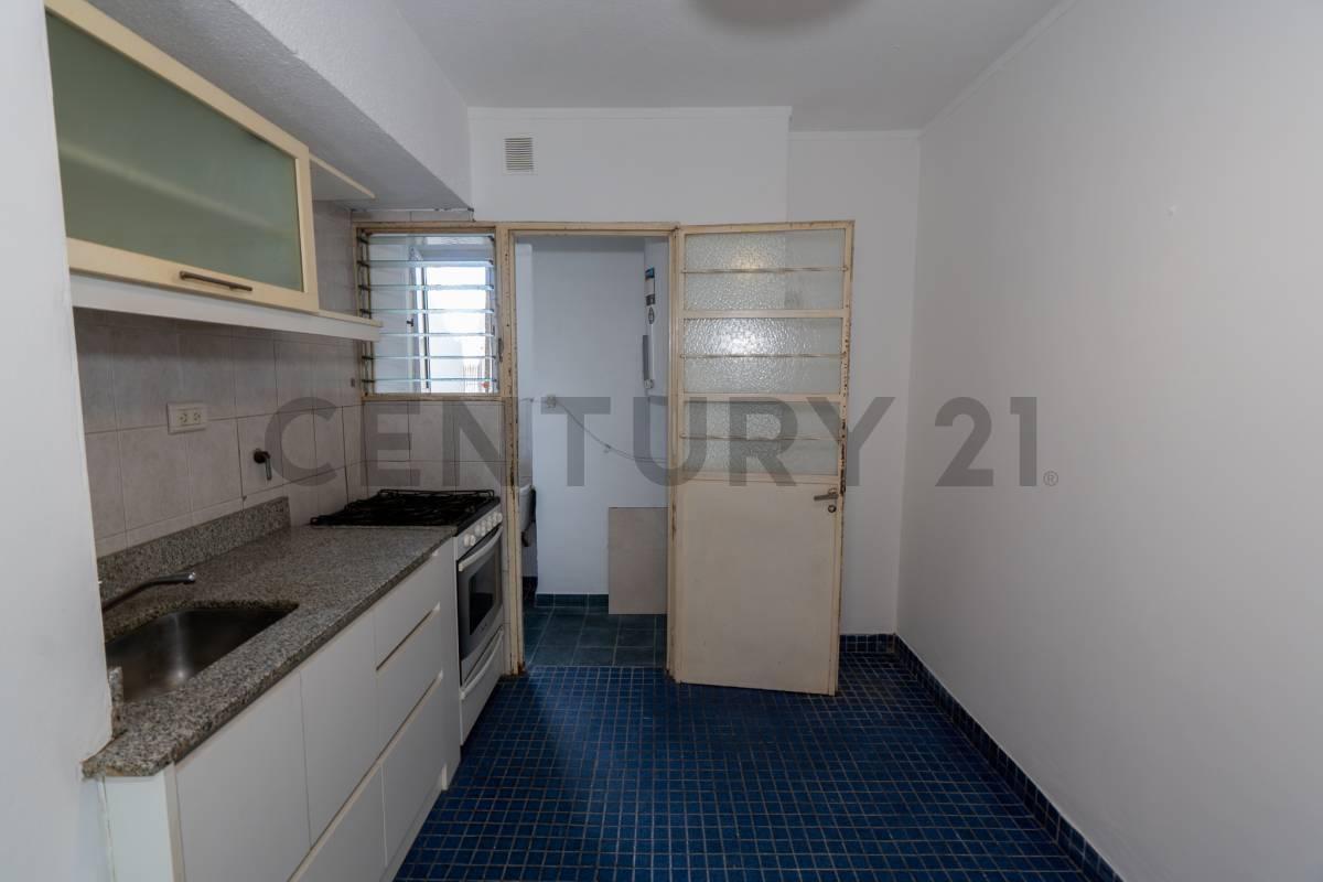 Foto de DEPARTAMENTO EN VENTA EN LA PLATA DE DOS DORMITORIOS EN CALLE 2 ESQ. 60, imagen 5