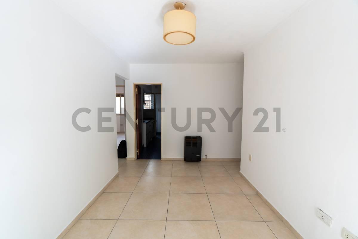 Foto de DEPARTAMENTO EN VENTA EN LA PLATA DE DOS DORMITORIOS EN CALLE 2 ESQ. 60, imagen 4