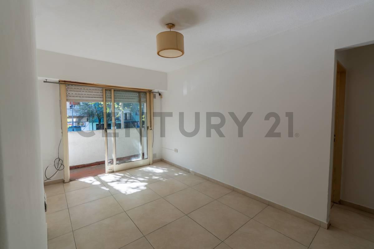 Foto de DEPARTAMENTO EN VENTA EN LA PLATA DE DOS DORMITORIOS EN CALLE 2 ESQ. 60, imagen 3