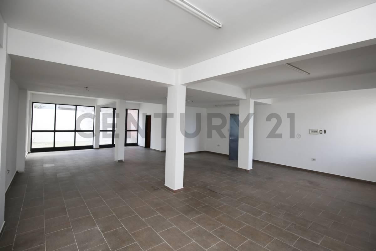 Foto de LOCAL EN VENTA EN LA PLATA, imagen 1