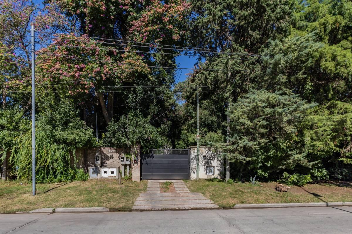 Foto de LOTE EN VENTA EN LA PLATA, GONNET, imagen 2