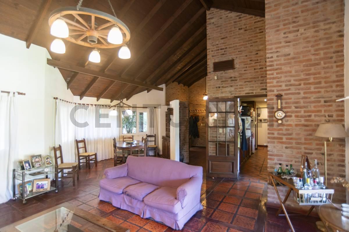 Foto de Casa en Venta en Gonnet APTO BANCO, imagen 3
