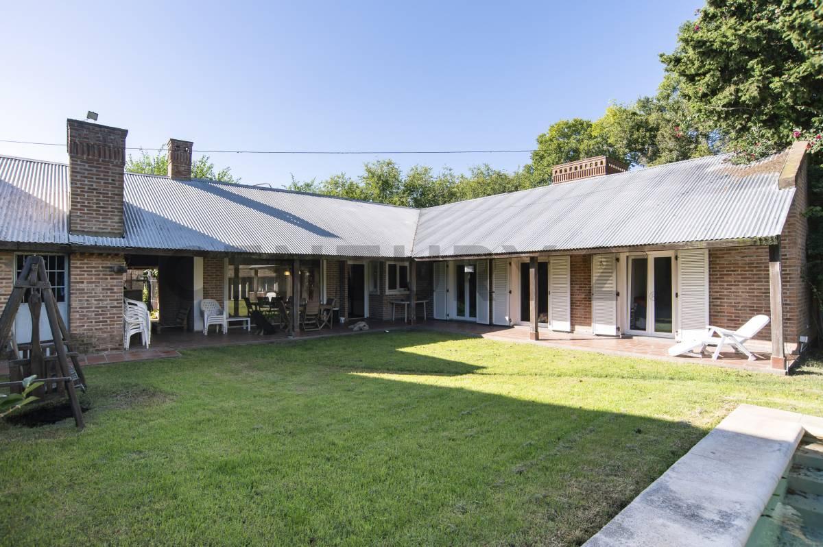Foto de Casa en Venta en Gonnet APTO BANCO, imagen 1