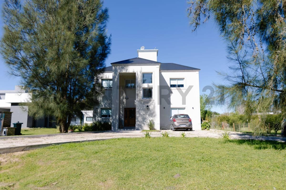 Foto de Casa en venta en Altos de Brandsen, imagen 1